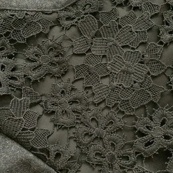 Wool (58%) Embroidered Top-XS - Picture 5 of 7